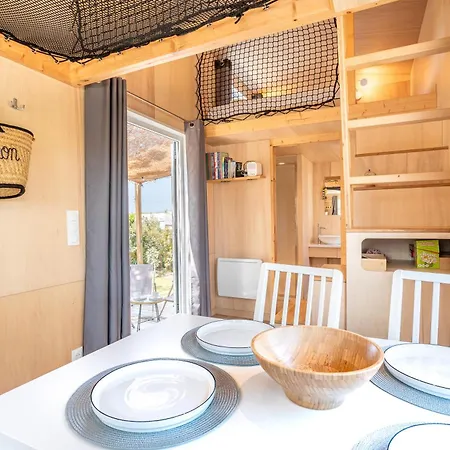 Дом отдыха Tiny House Som La Bree-les-Bains